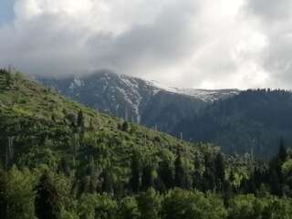 Хостелы Хостел на Медеу Алматы-7